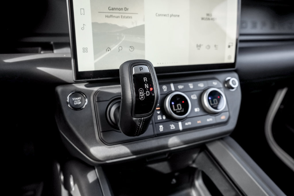 New 2026 Land Rover Defender 110 X-Dynamic SE AWD/4WD image 15