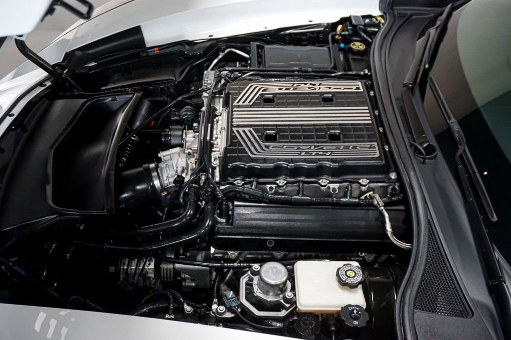 Used 2017 Chevrolet Corvette Z06 w/ Z07 Performance Package image 13