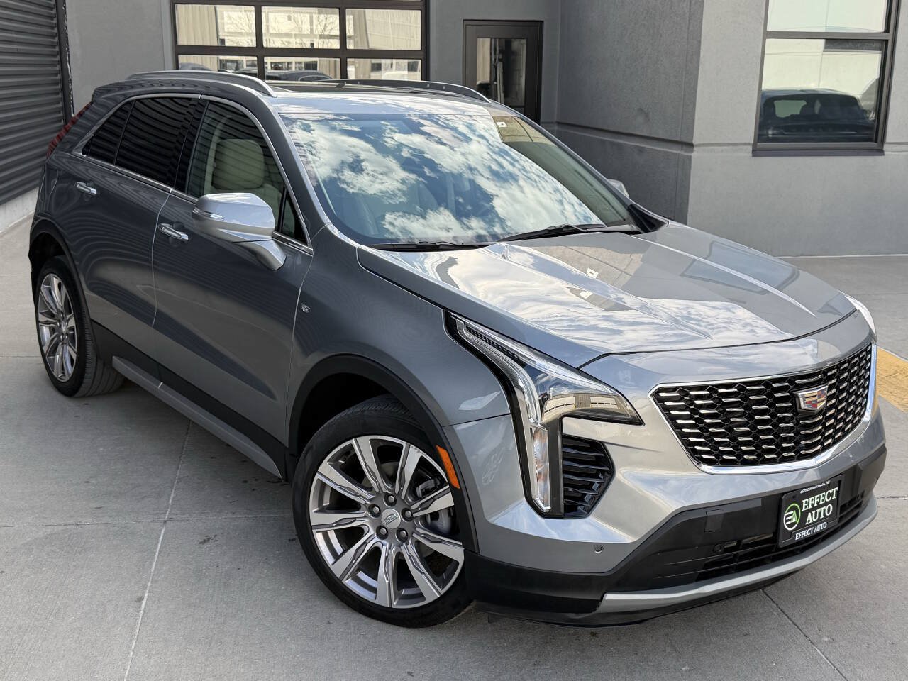 Used 2023 Cadillac XT4 Premium Luxury AWD/4WD image 6