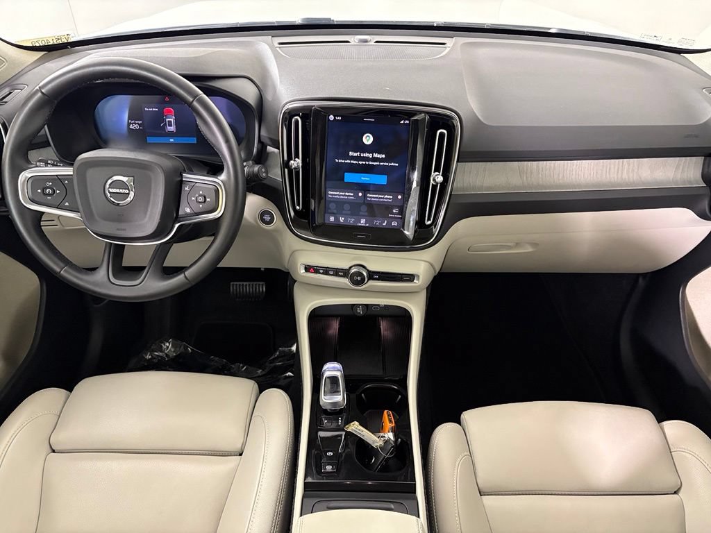 Used 2026 Volvo XC40 B5 Plus AWD/4WD image 33