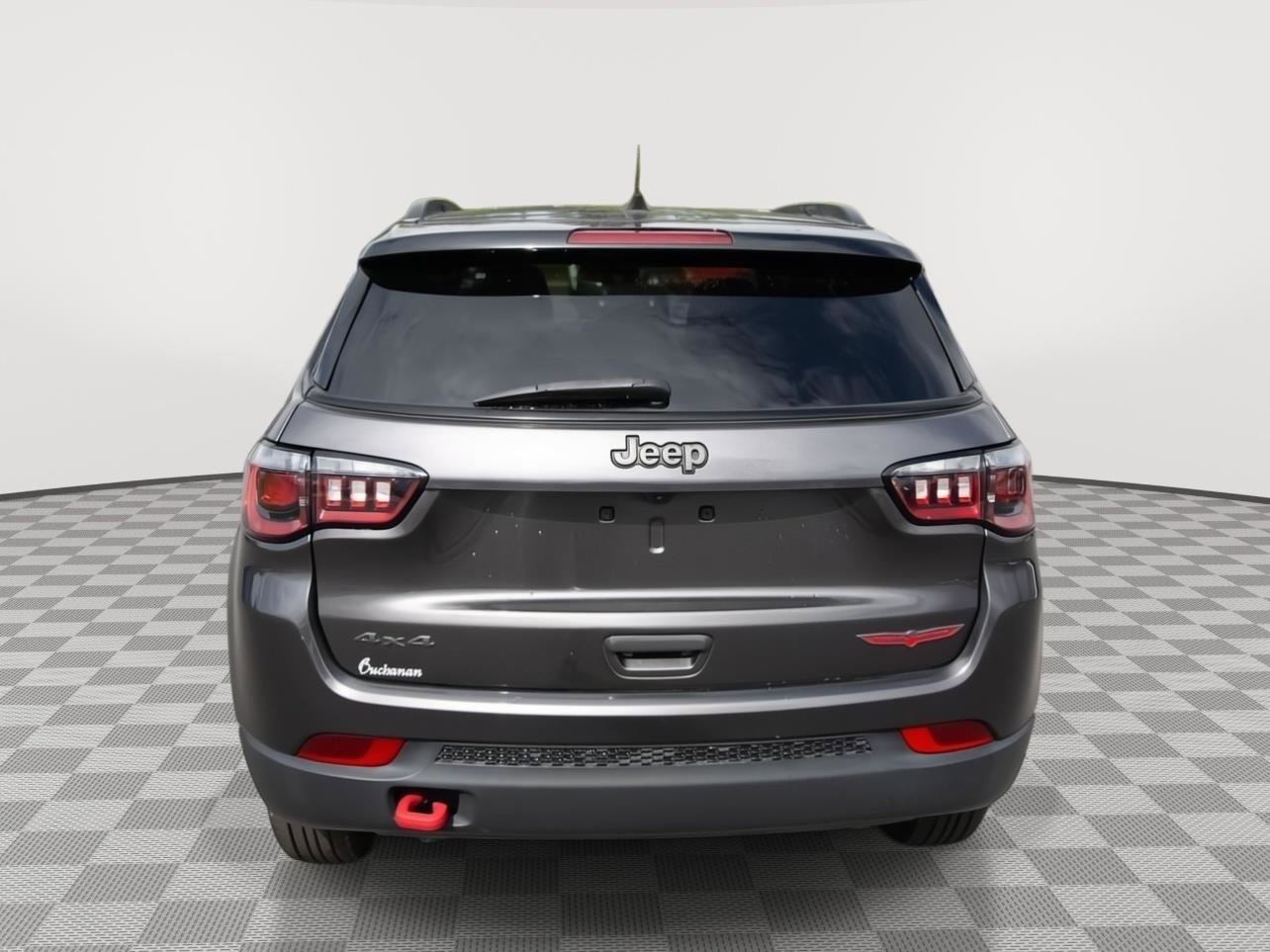 Used 2023 Jeep Compass Trailhawk AWD/4WD image 6