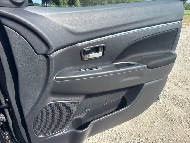 Used 2026 Mitsubishi Outlander Sport AWD image 18