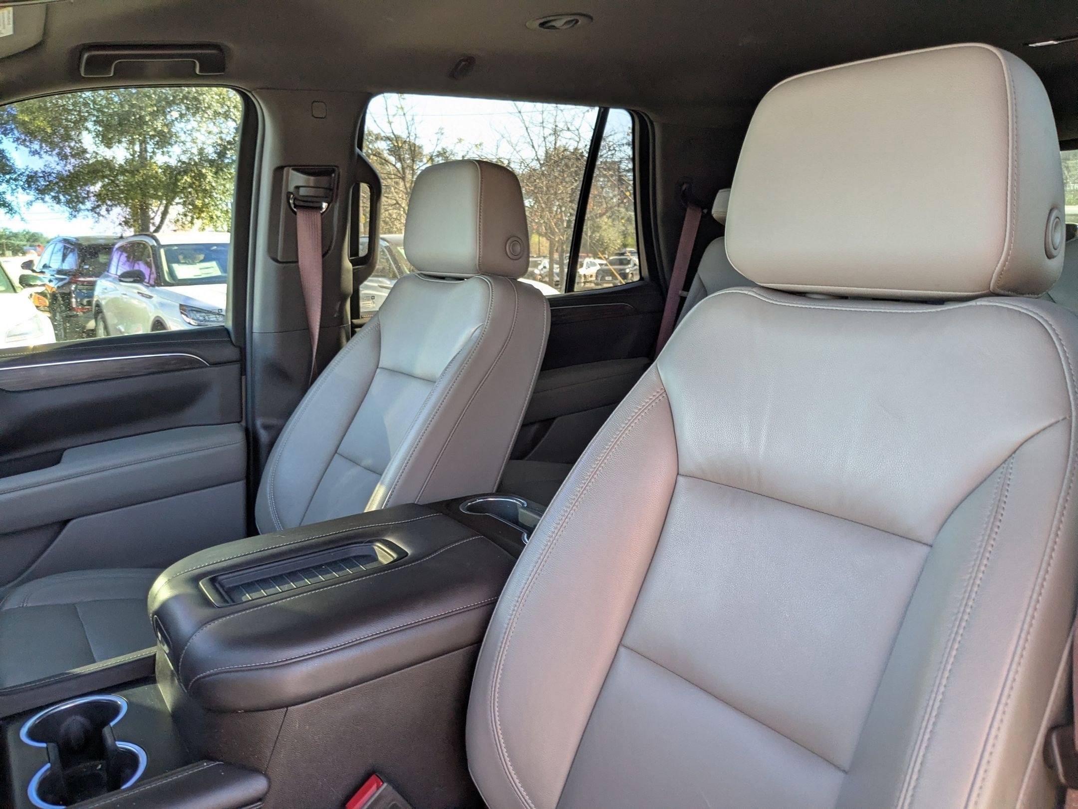 Used 2021 Chevrolet Tahoe LT image 11