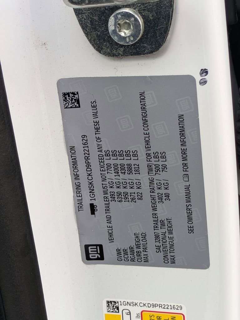 Used 2023 Chevrolet Suburban LT image 36