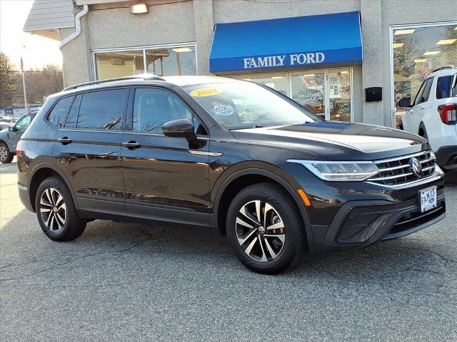 Used 2024 Volkswagen Tiguan S image 1
