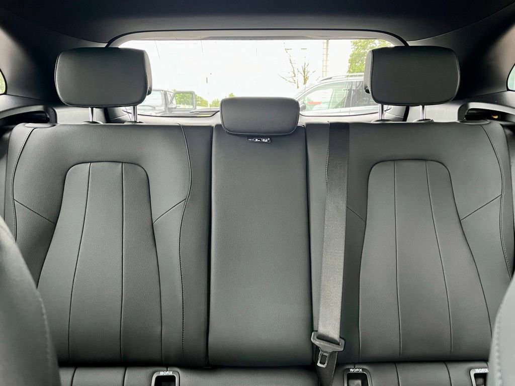 Used 2025 Mercedes-Benz GLA 250 4MATIC image 53