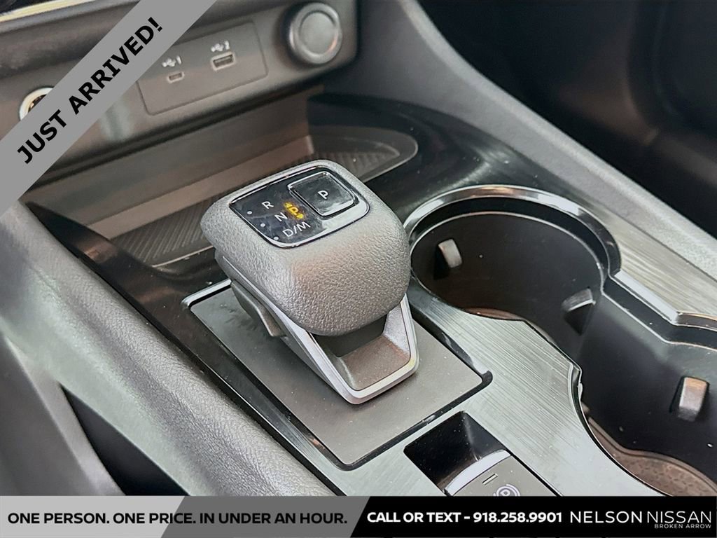 Certified 2022 Nissan Rogue S image 16
