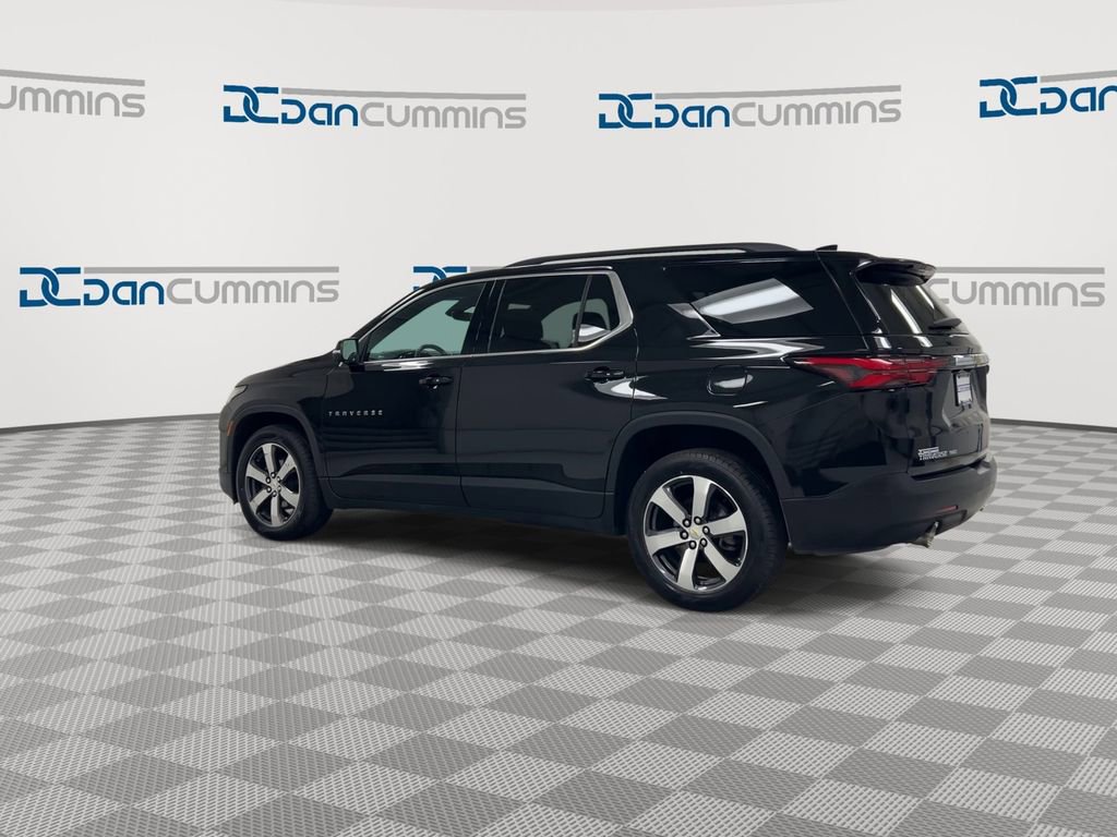 Used 2023 Chevrolet Traverse LT w/ LT Premium Package image 6