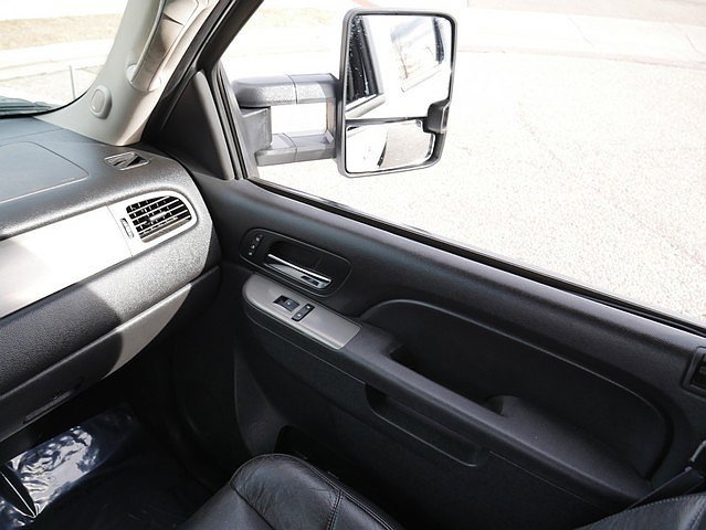Used 2014 Chevrolet Silverado 2500 LTZ w/ LTZ Plus Package image 23