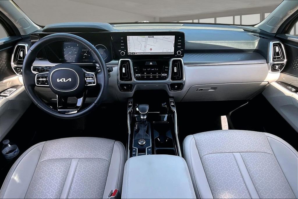 Used 2023 Kia Sorento SX FWD image 7