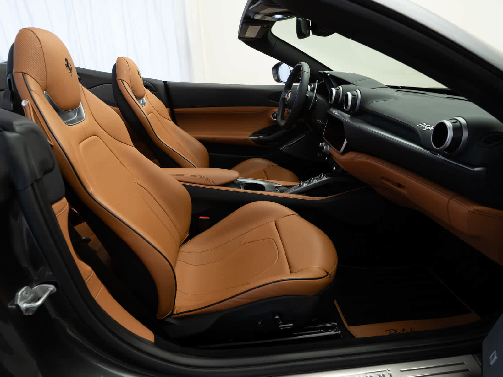 Certified 2019 Ferrari Portofino image 10