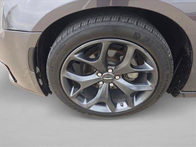 Used 2022 Chrysler 300 Touring L RWD image 23