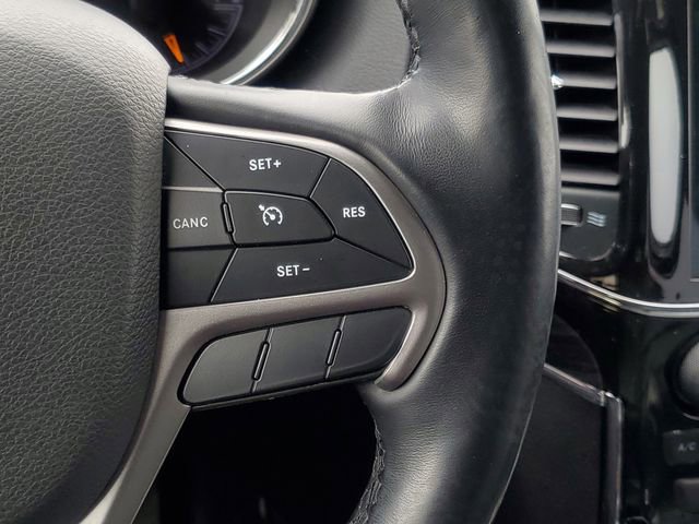 Used 2022 Jeep Grand Cherokee Limited image 20