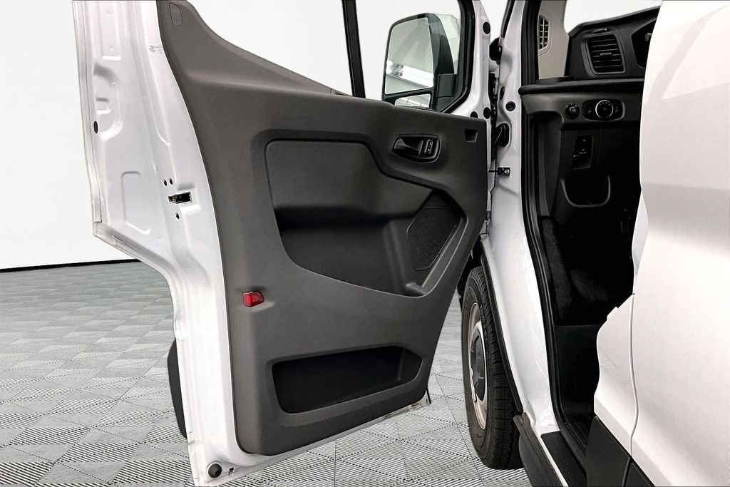 Used 2026 Ford Transit 150 Low Roof RWD image 23