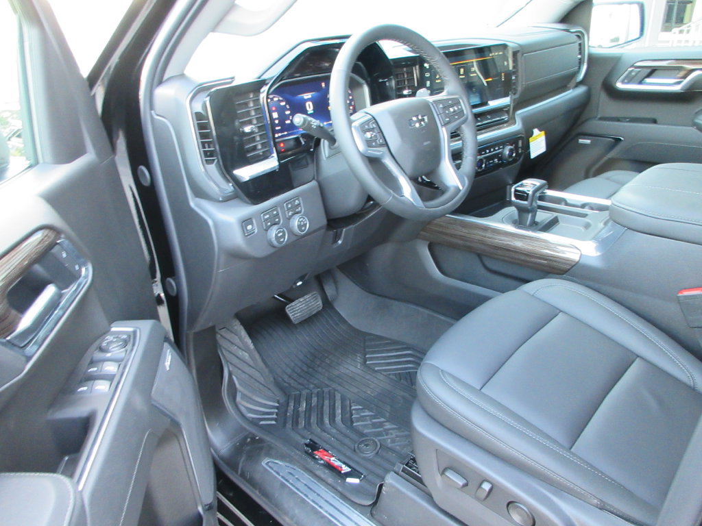 New 2026 Chevrolet Silverado 1500 LT Trail Boss w/ LT Trail Boss Premium Package AWD/4WD image 16