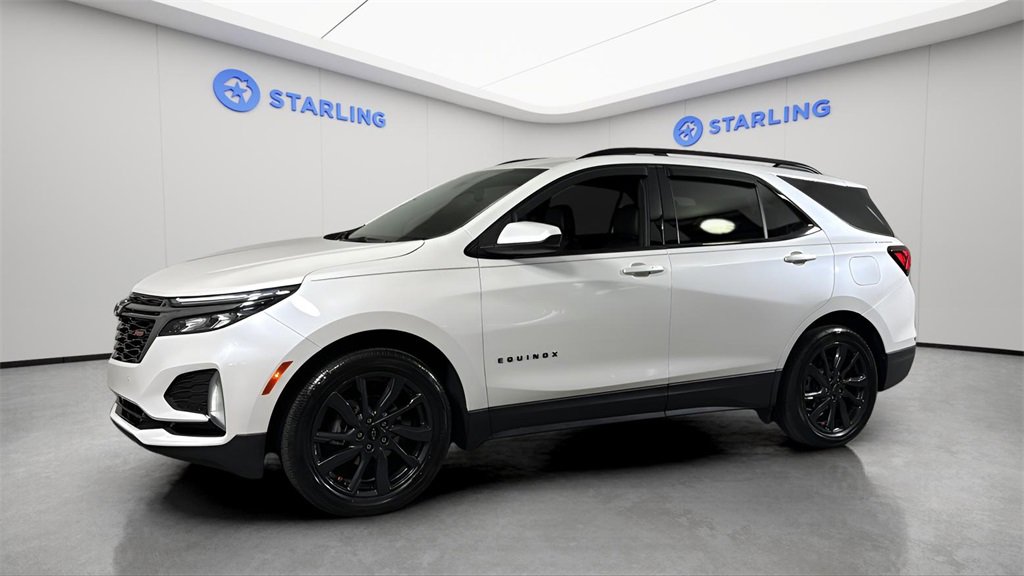 Used 2022 Chevrolet Equinox RS image 2