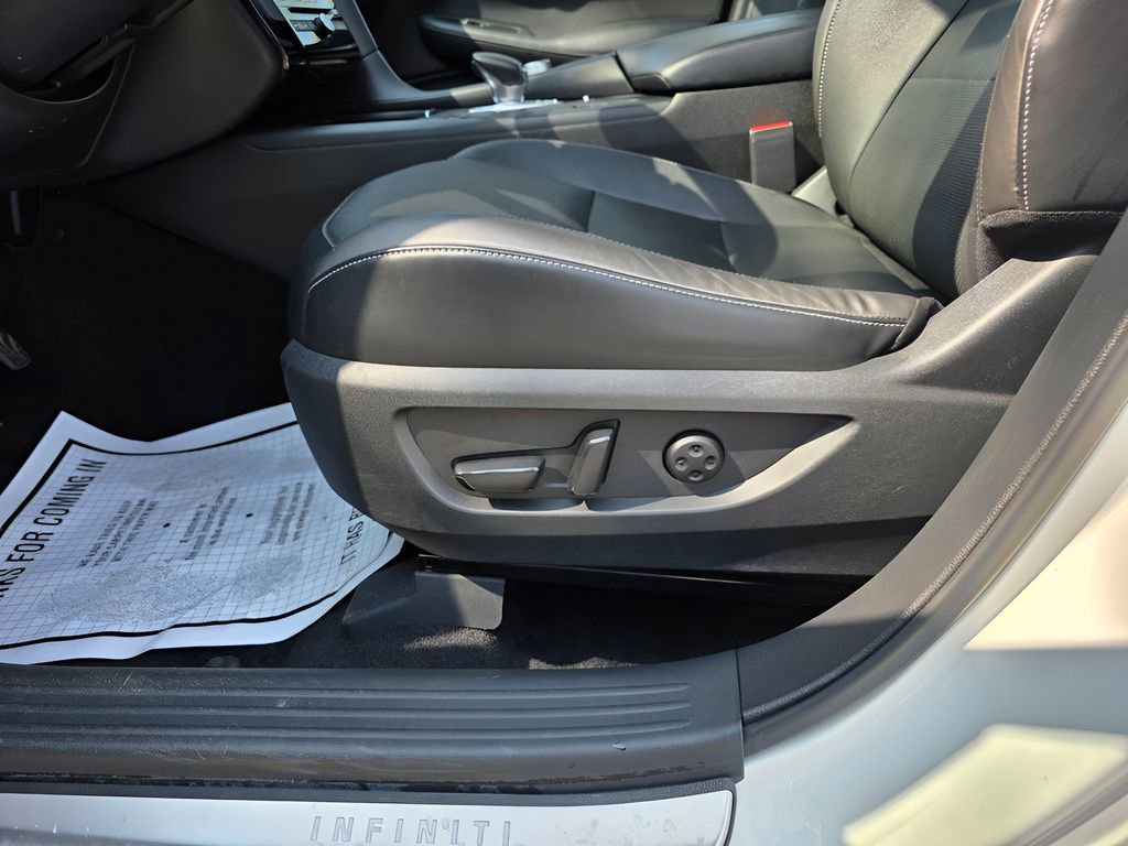 Used 2022 INFINITI QX50 Luxe w/ Appearance Package image 19