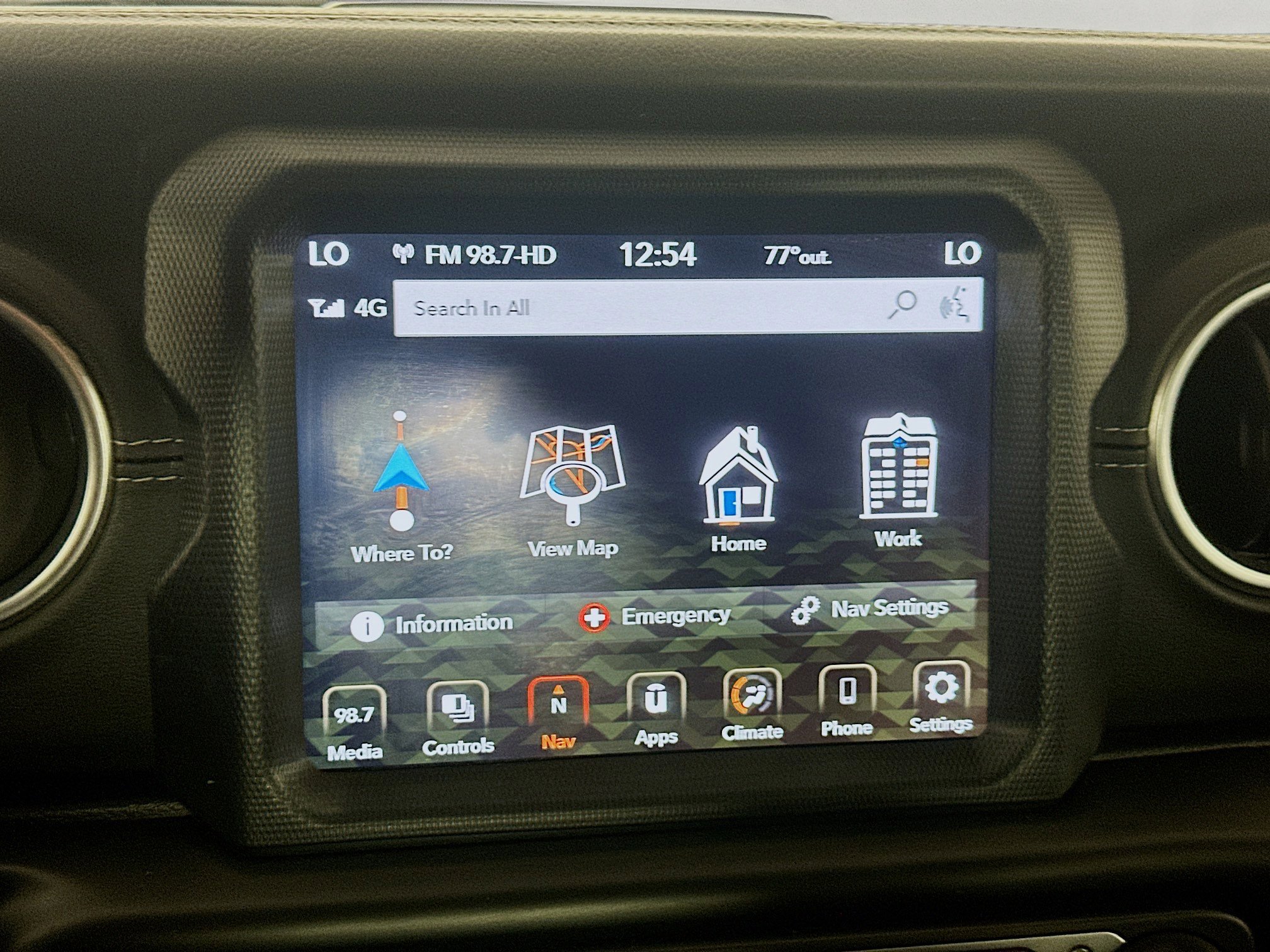 Used 2021 Jeep Wrangler Sahara image 21