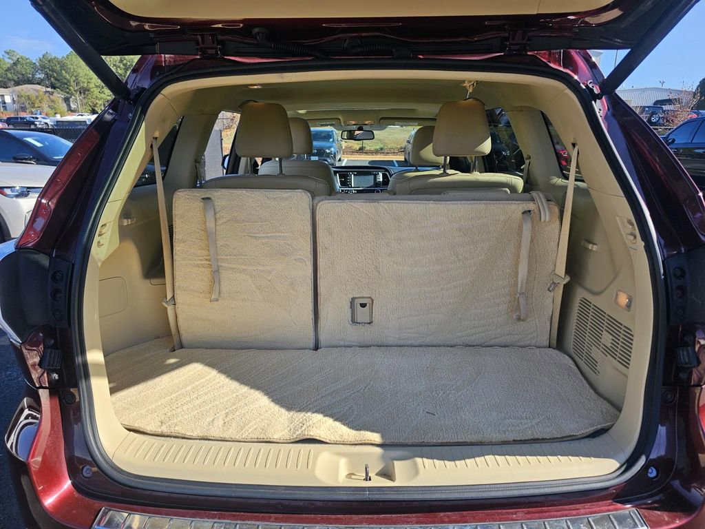 Used 2016 Toyota Highlander Limited image 9