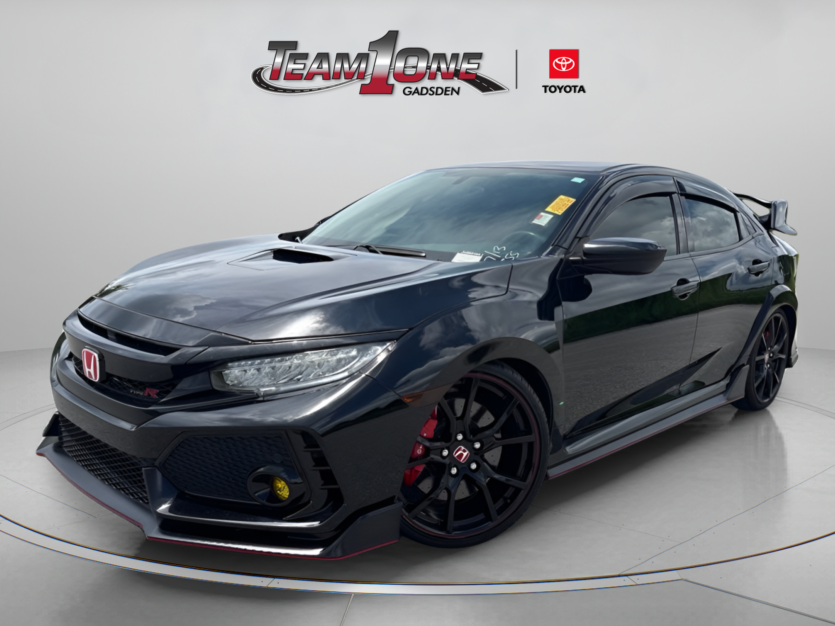 Used 2018 Honda Civic Type R image 4
