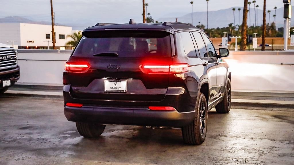 New 2025 Jeep Grand Cherokee L Altitude image 9