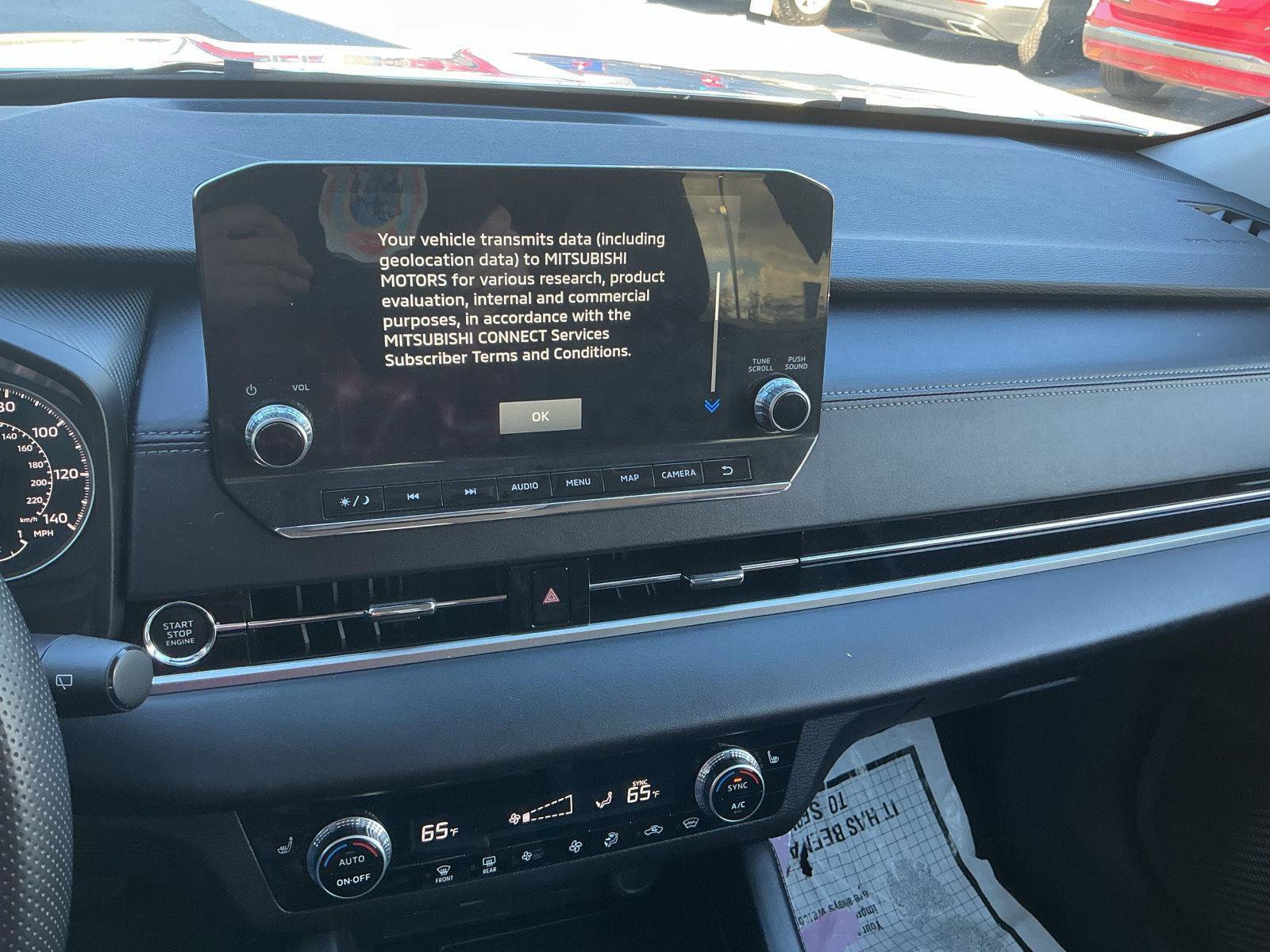 Used 2024 Mitsubishi Outlander SE image 28