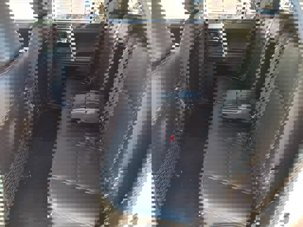 Used 2014 Toyota 4Runner Limited image 9