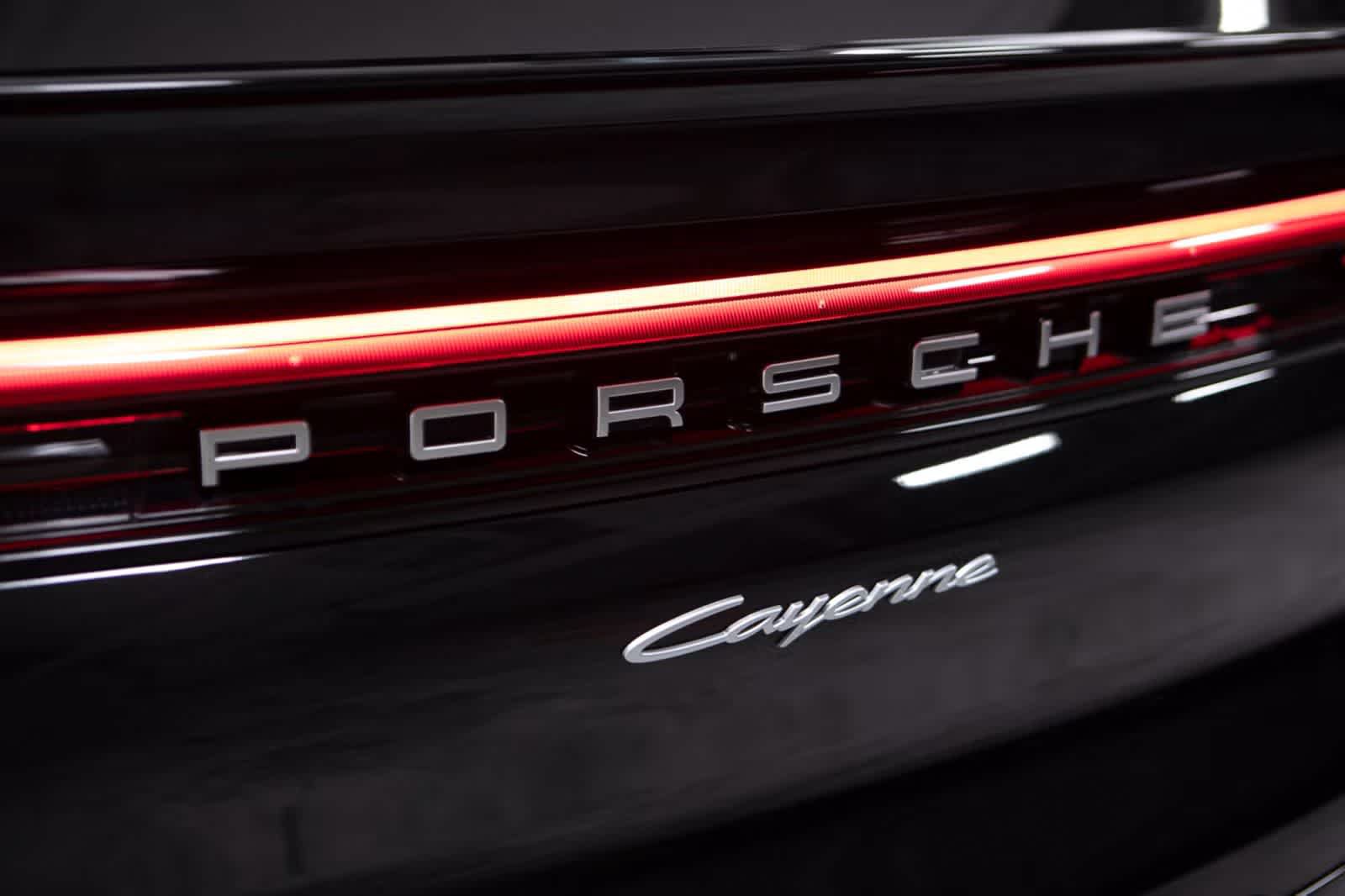 Certified 2026 Porsche Cayenne Coupe AWD/4WD image 15