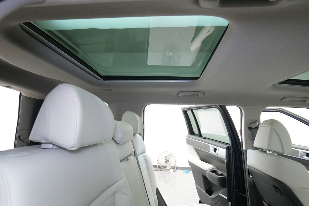 New 2026 Hyundai Santa Fe Limited AWD/4WD image 35