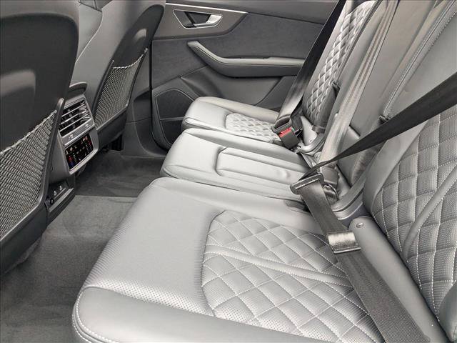 New 2026 Audi SQ7 Premium Plus AWD/4WD image 15