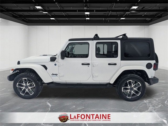 Used 2024 Jeep Wrangler Unlimited w/ Convenience Group image 2