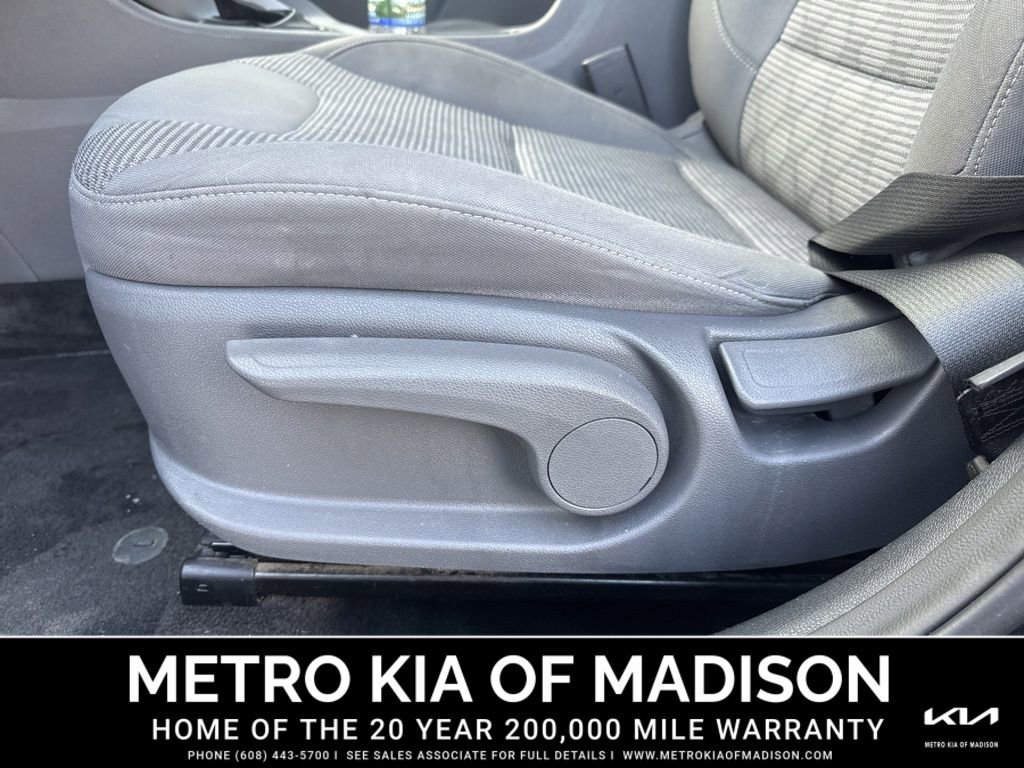 Used 2019 Kia Niro LX image 13