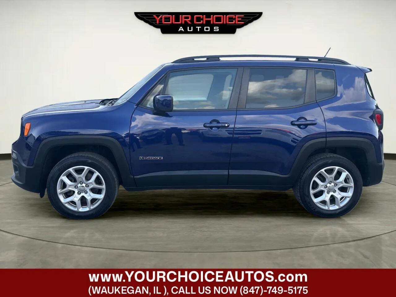 Used 2016 Jeep Renegade Latitude AWD/4WD image 2