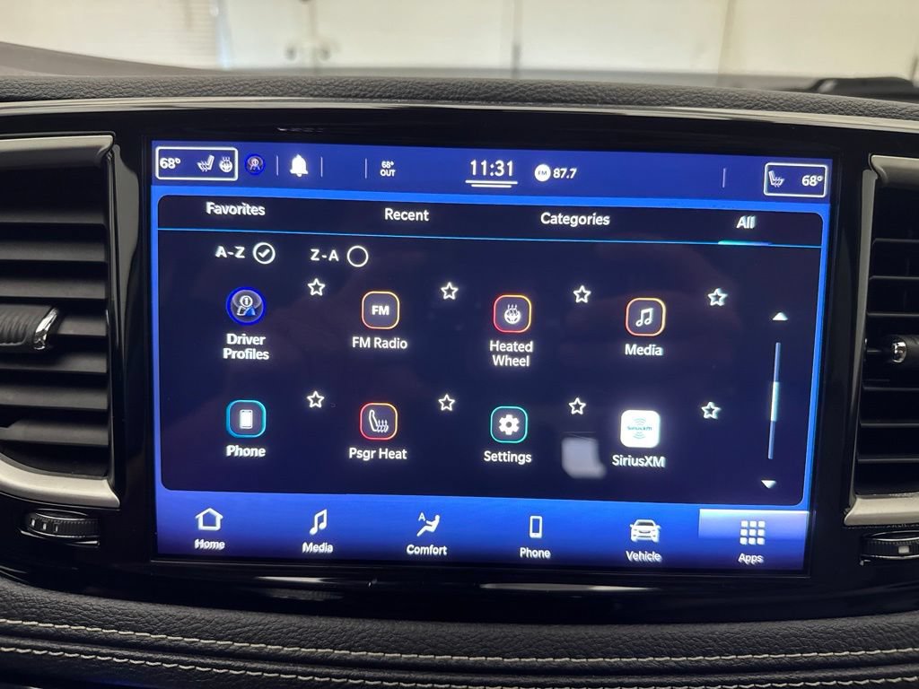 Used 2021 Chrysler Pacifica Touring-L FWD image 30