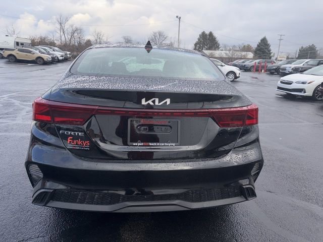 Used 2024 Kia Forte LXS image 6
