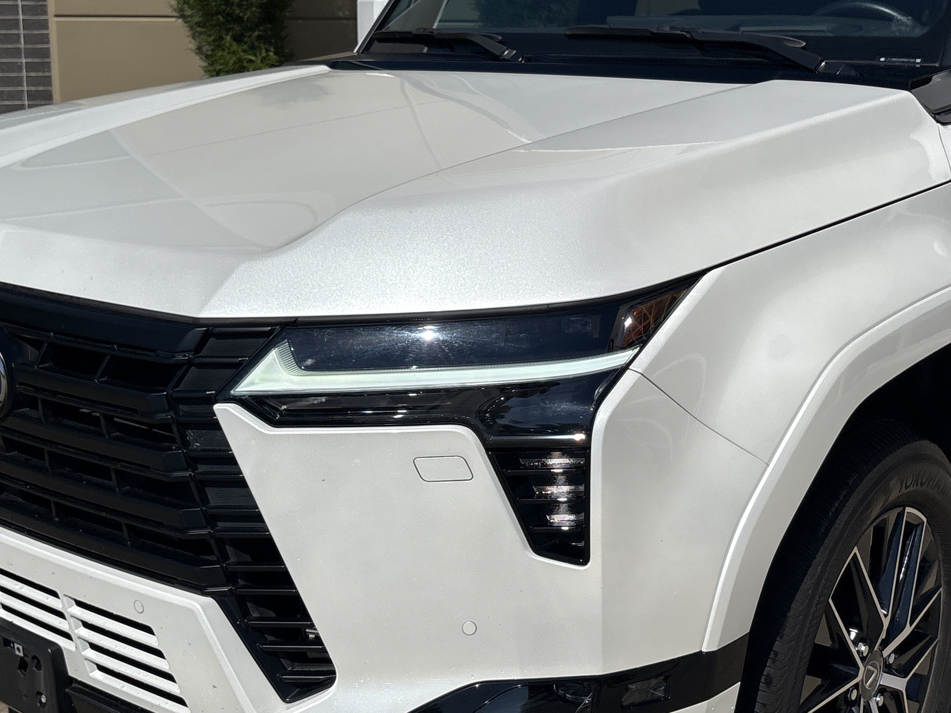 Used 2024 Lexus GX 550 w/ Accessory Package (2T) AWD/4WD image 27