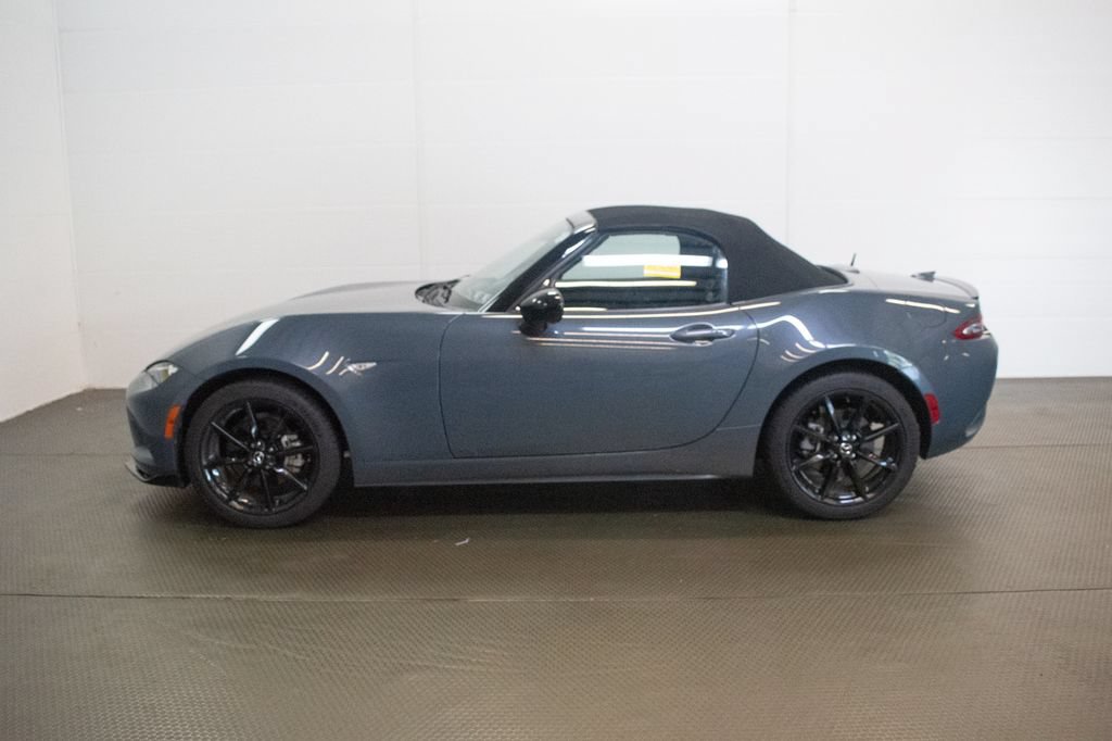 Used 2021 MAZDA MX-5 Miata Club RWD image 24