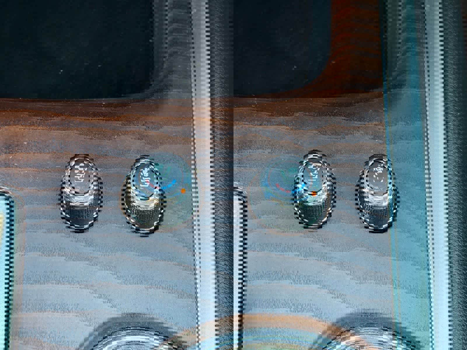 Used 2018 Nissan Pathfinder Platinum image 29