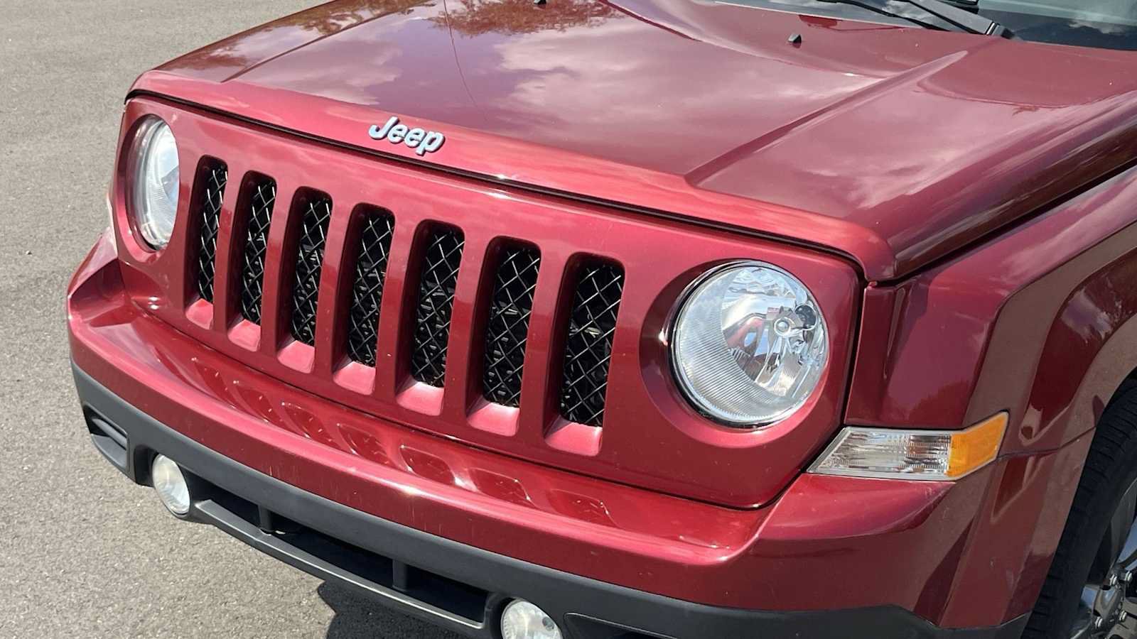 Used 2015 Jeep Patriot High Altitude AWD/4WD image 22