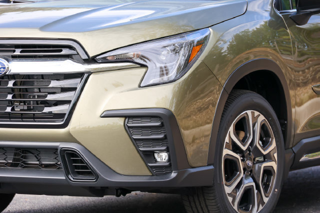 New 2027 Subaru Ascent Limited AWD/4WD image 10