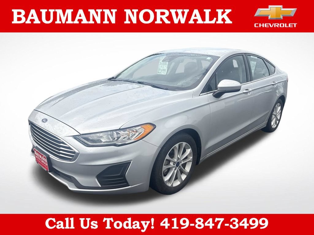 Used 2019 Ford Fusion SE FWD image 1