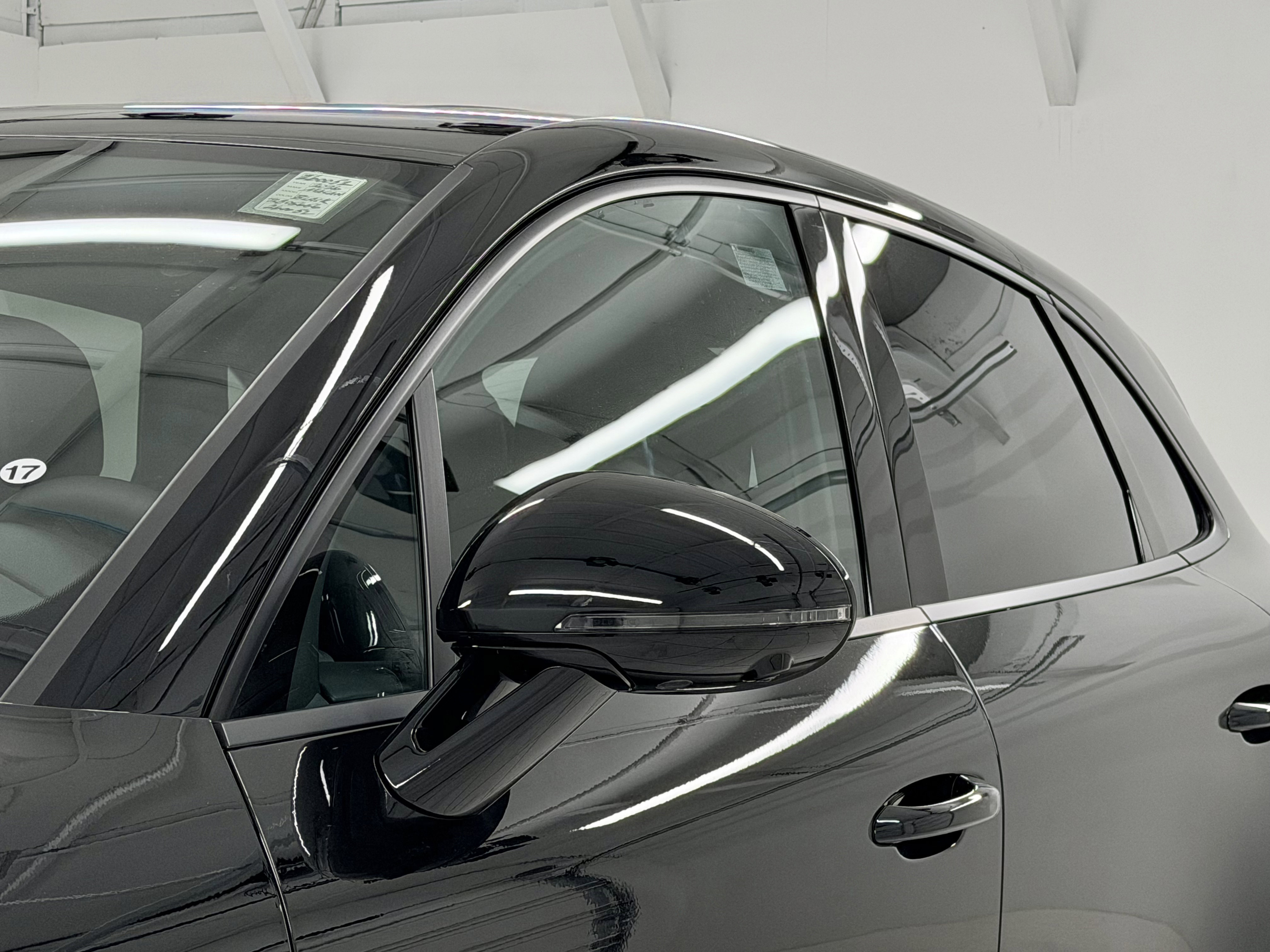 New 2026 Porsche Macan image 19