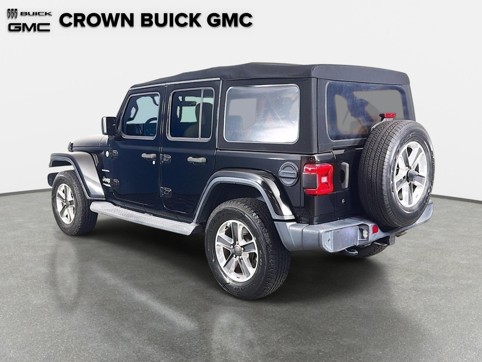 Used 2019 Jeep Wrangler Unlimited Sahara AWD/4WD image 7