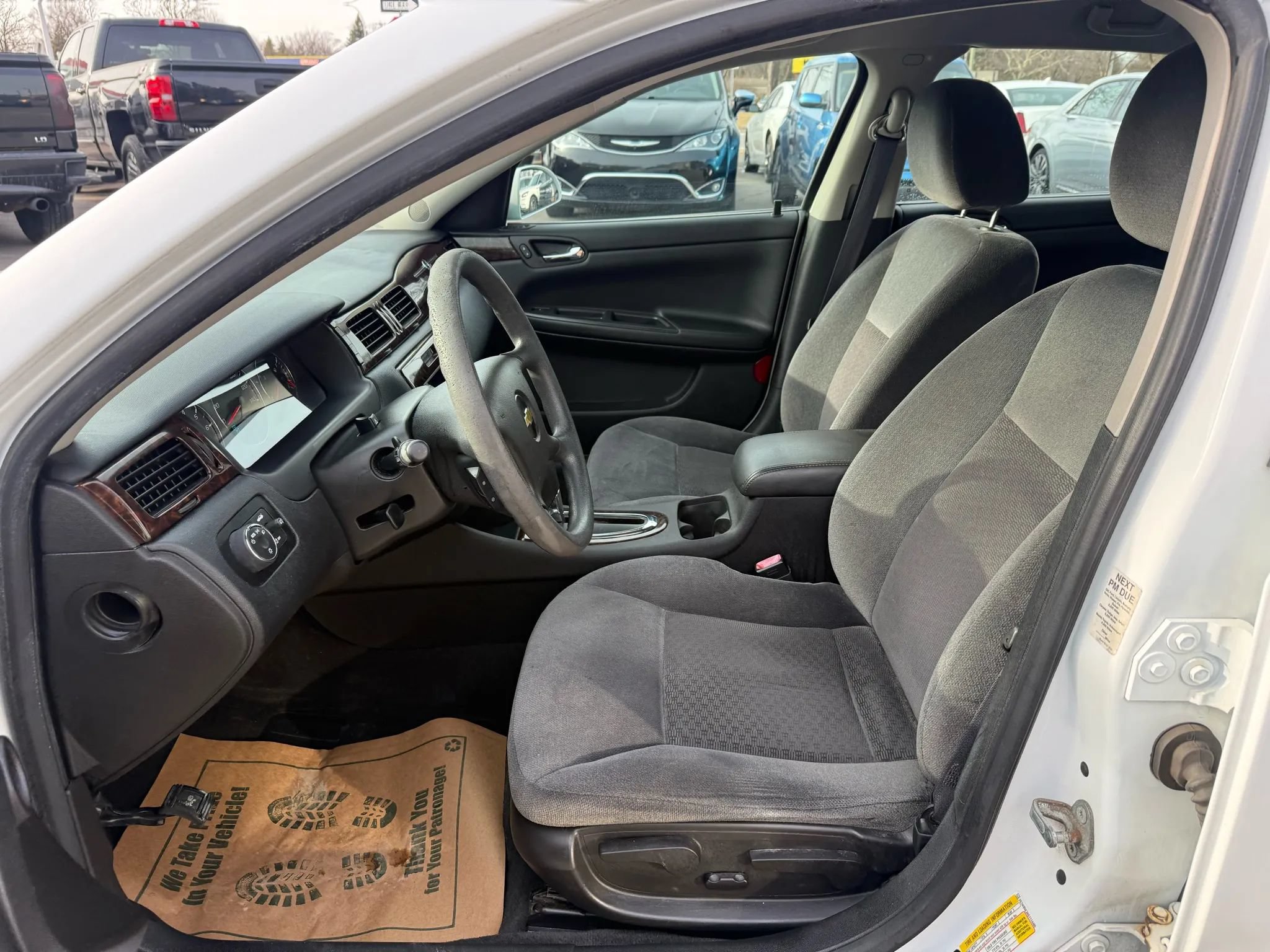 Used 2016 Chevrolet Impala LT FWD image 15