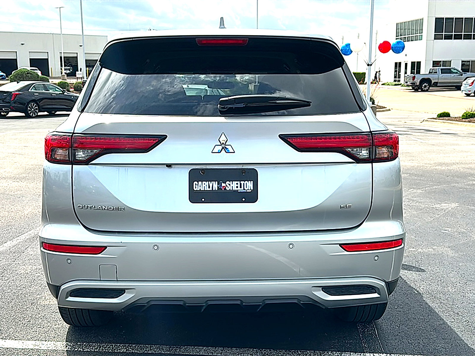 Used 2023 Mitsubishi Outlander SE FWD image 7