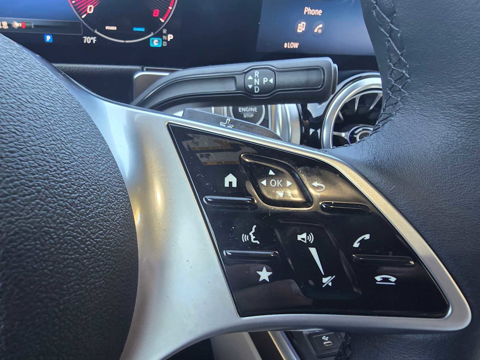 Used 2025 Mercedes-Benz GLB 250 4MATIC image 32