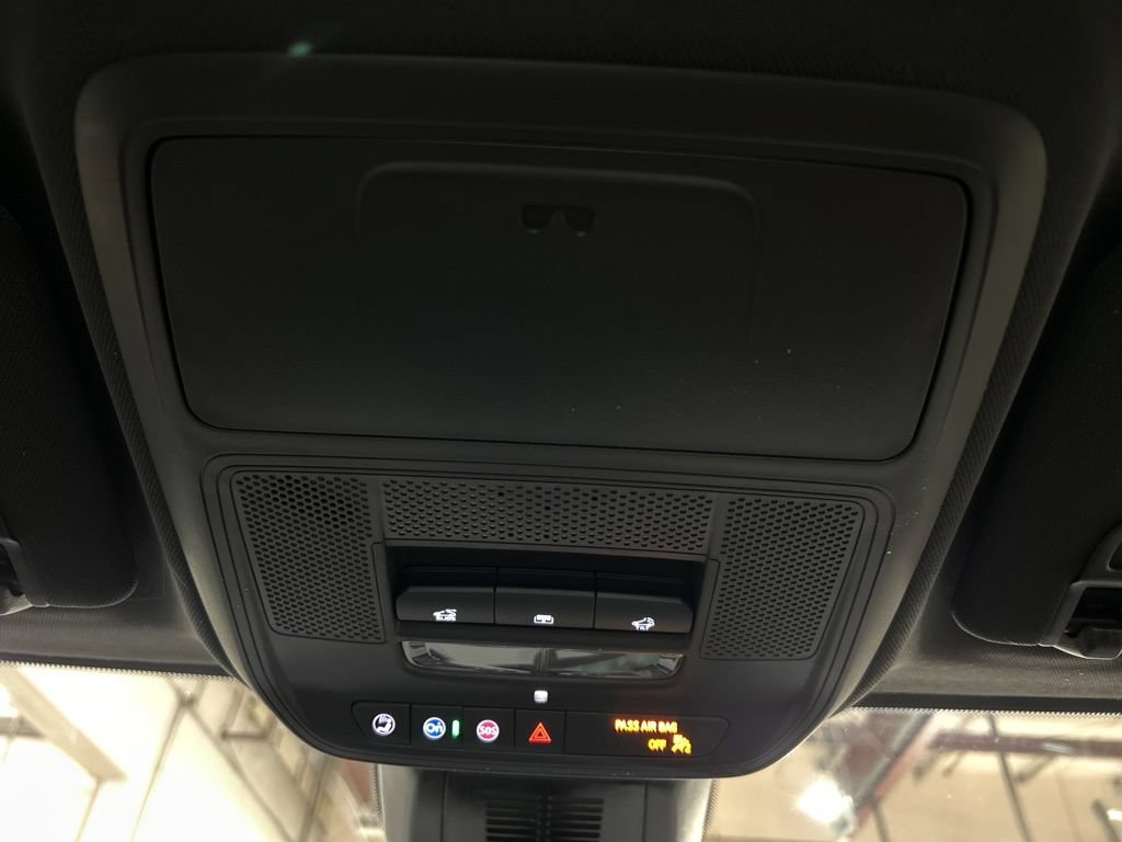 New 2026 GMC Terrain AT4 w/ Convenience Package III AWD/4WD image 37