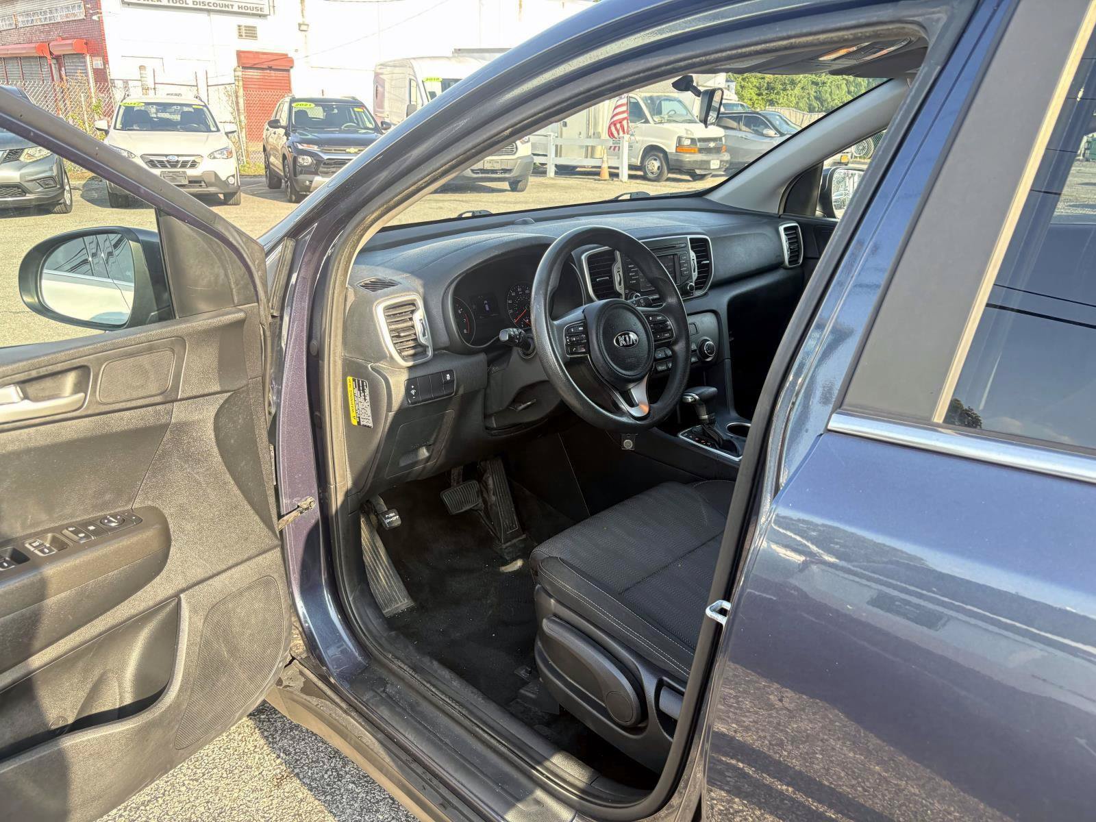 Used 2019 Kia Sportage LX AWD/4WD image 12