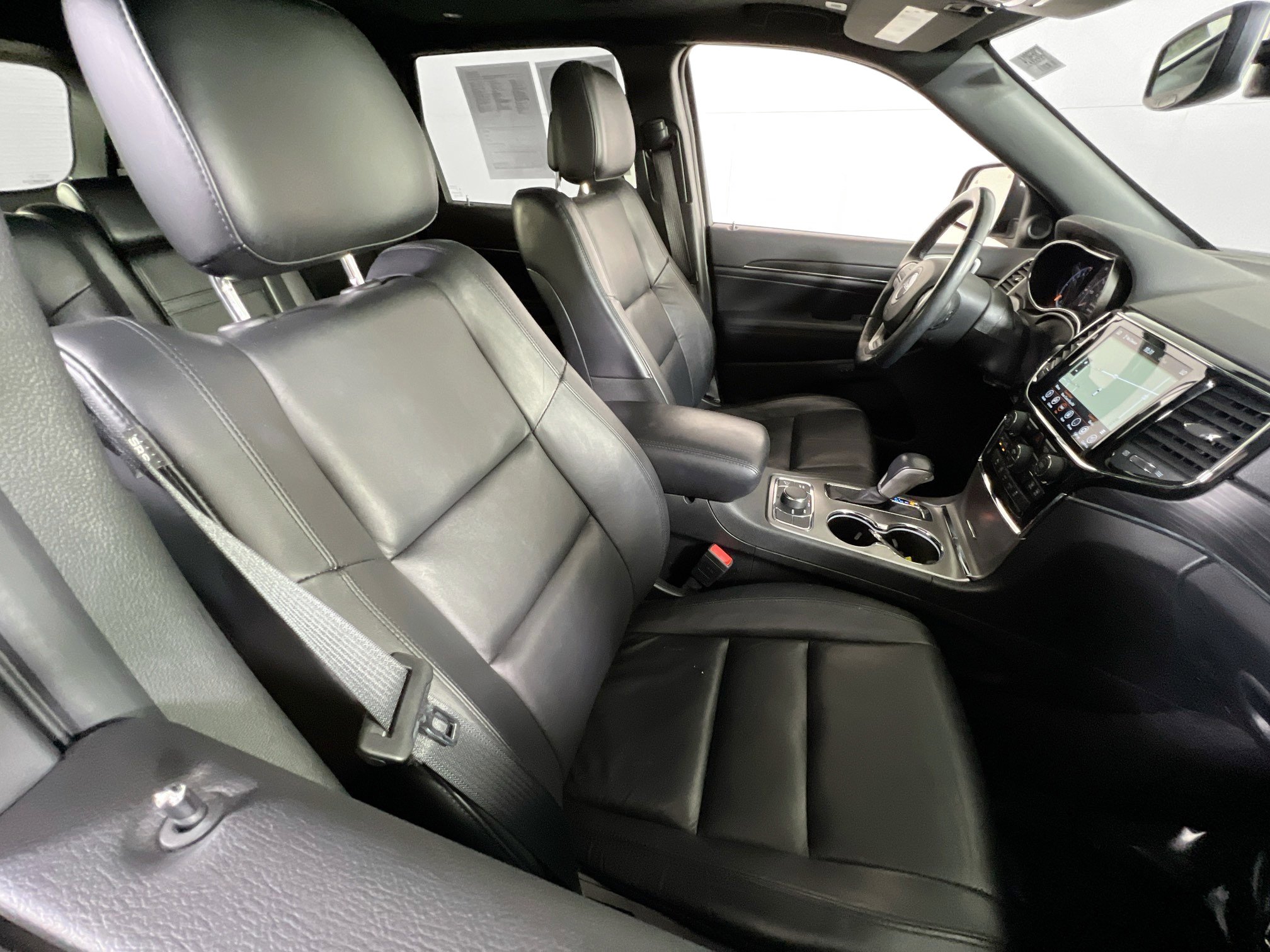 Used 2021 Jeep Grand Cherokee Limited image 26