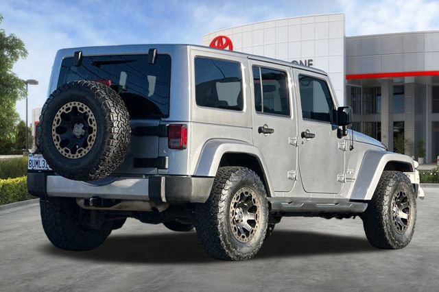 Used 2017 Jeep Wrangler Unlimited Sahara w/ Connectivity Group image 4